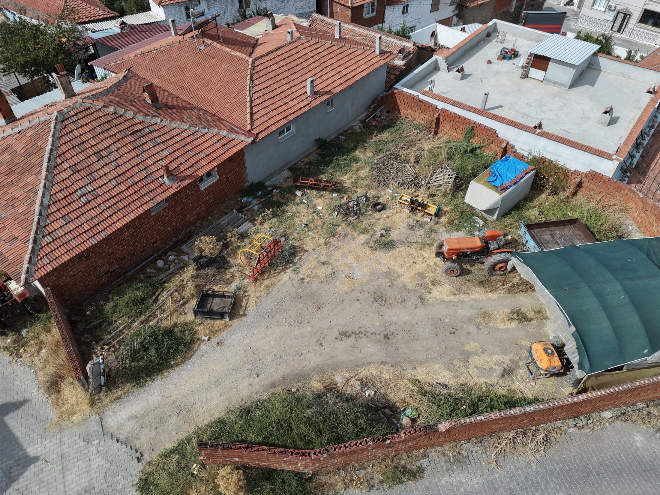 AKHİSAR MANZARALI | KARASONYADA 315 M² KÖY İÇİ | KUPON ARSA 8