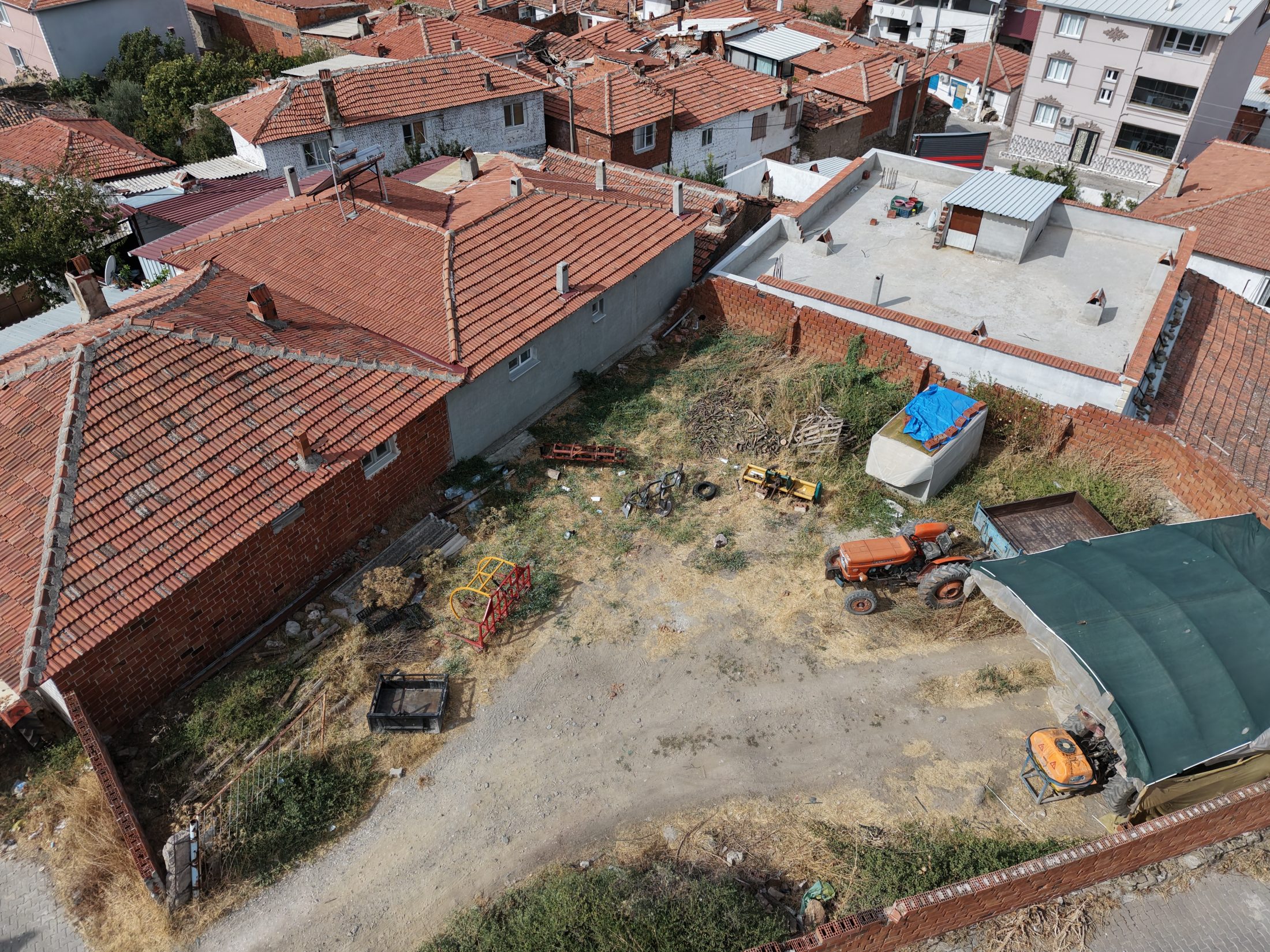 AKHİSAR MANZARALI | KARASONYADA 315 M² KÖY İÇİ | KUPON ARSA 7