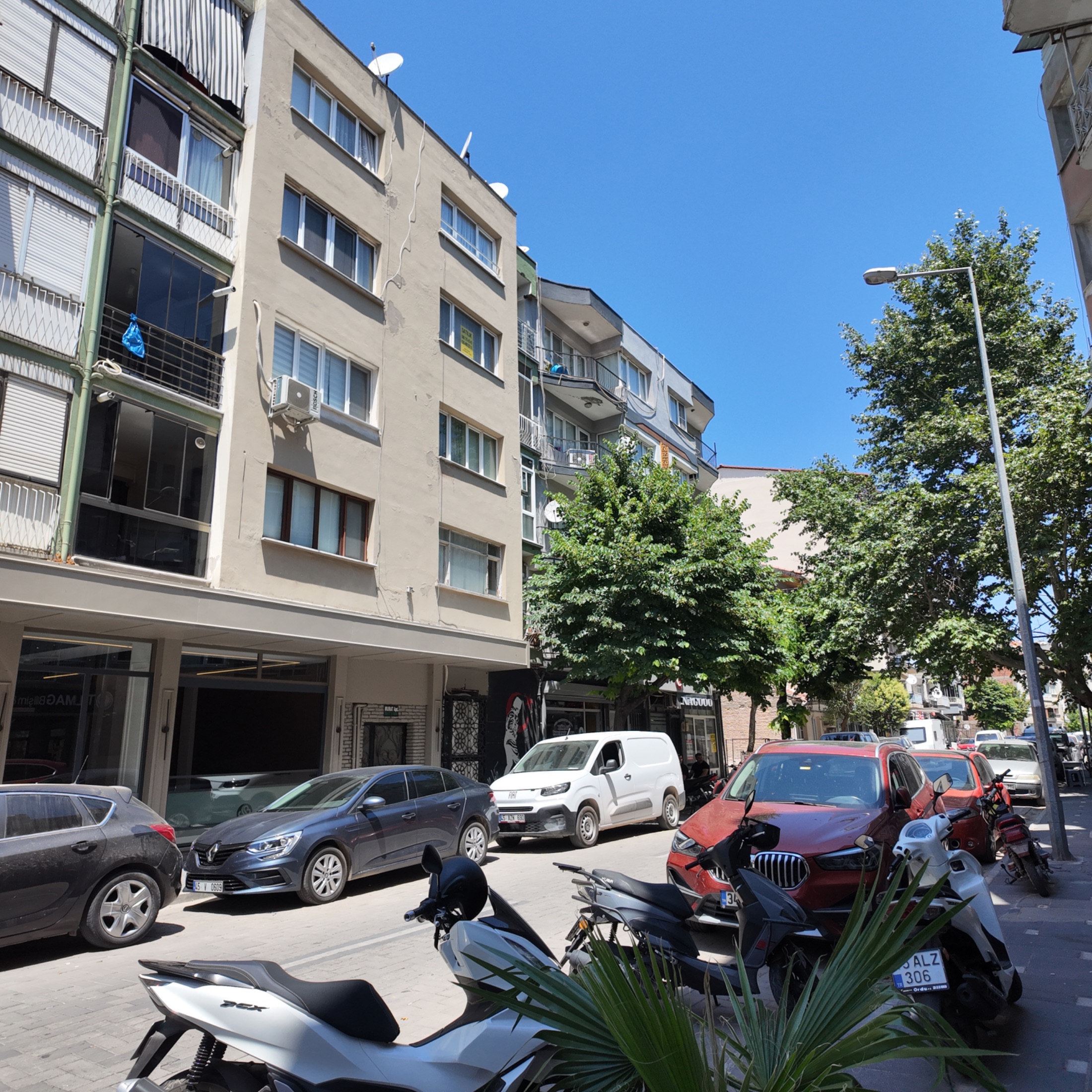 KETHÜDA MAHALLESİNDE BAKIMLI DOĞALGAZLI 125 M2 ARAKAT 3+1 DAİRE 26