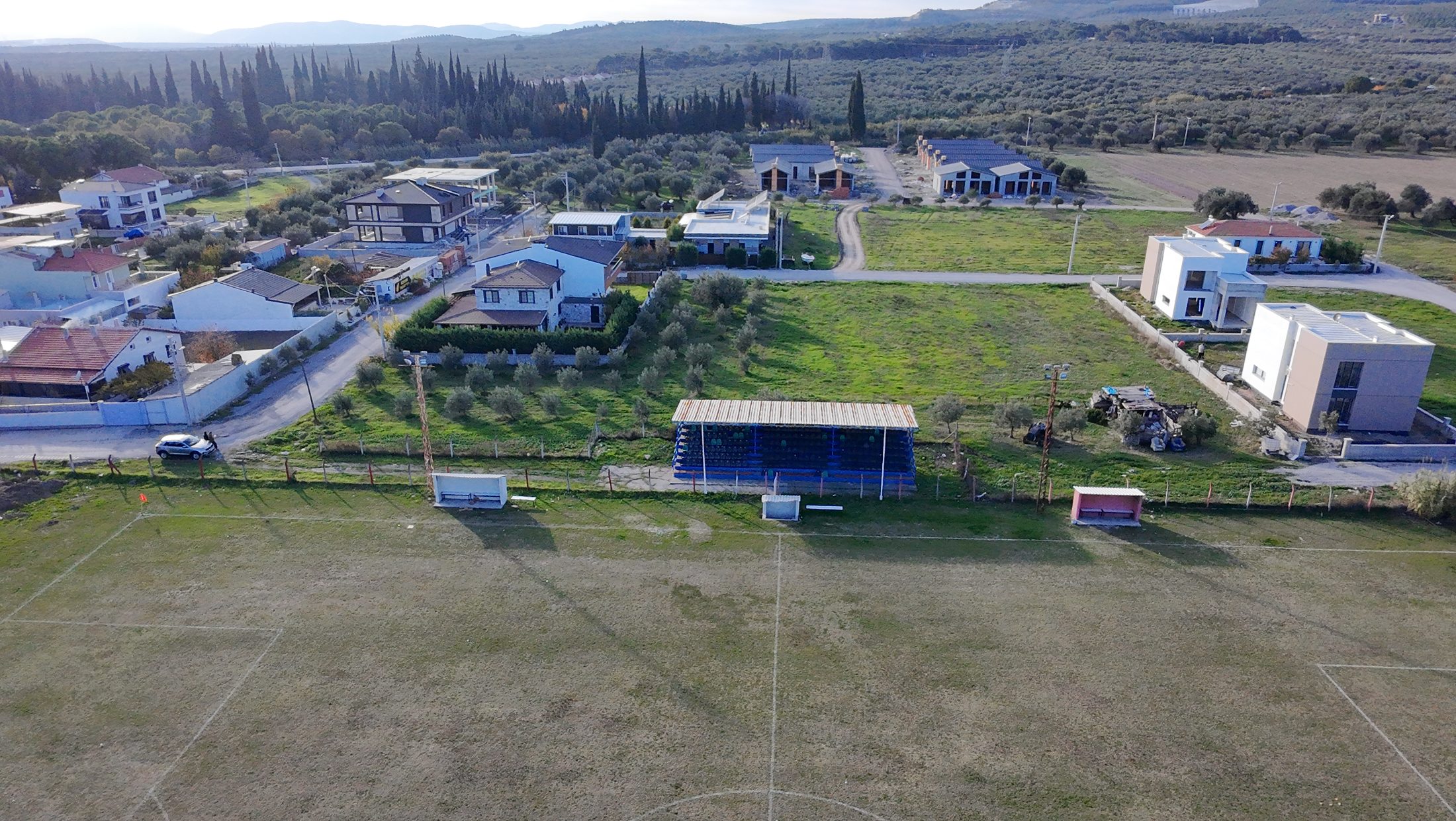 Süleymanlıda 398 m² %40 İmarlı 2 Villalık Uygun Arsa 4