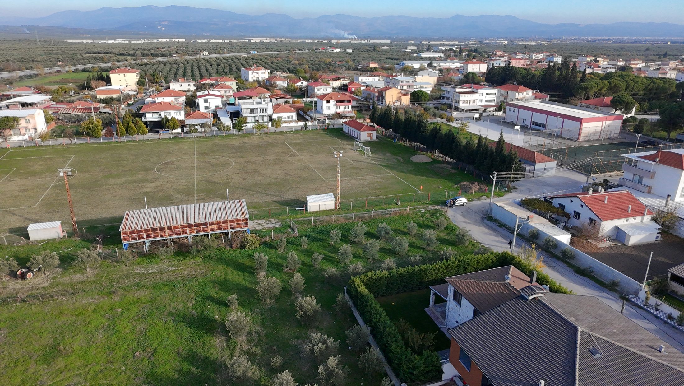 Süleymanlıda 398 m² %40 İmarlı 2 Villalık Uygun Arsa 11