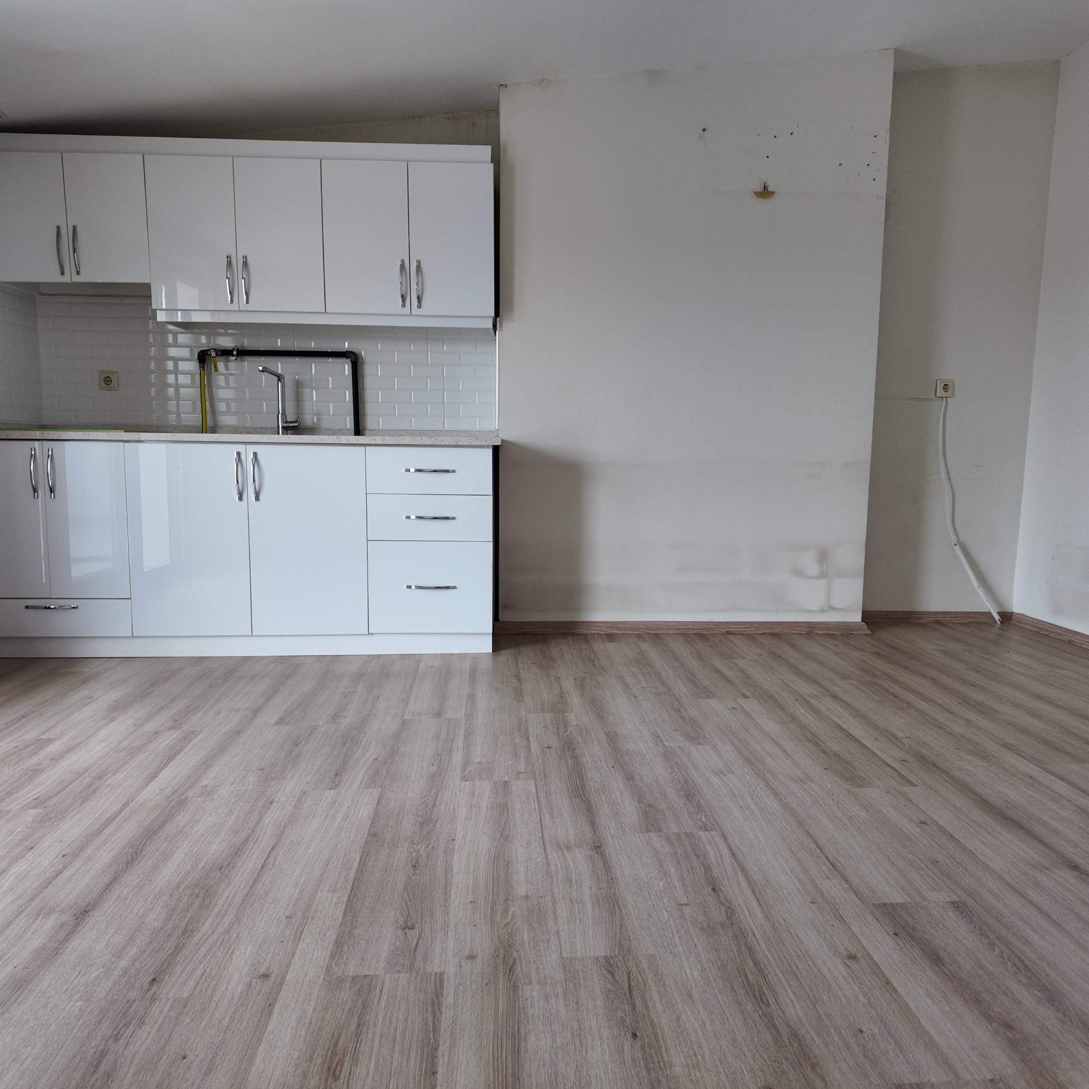 Cumhuriyet Mahallesi Çağlak Parkı Yolu 5+1 220 Satılık Dubleks 21