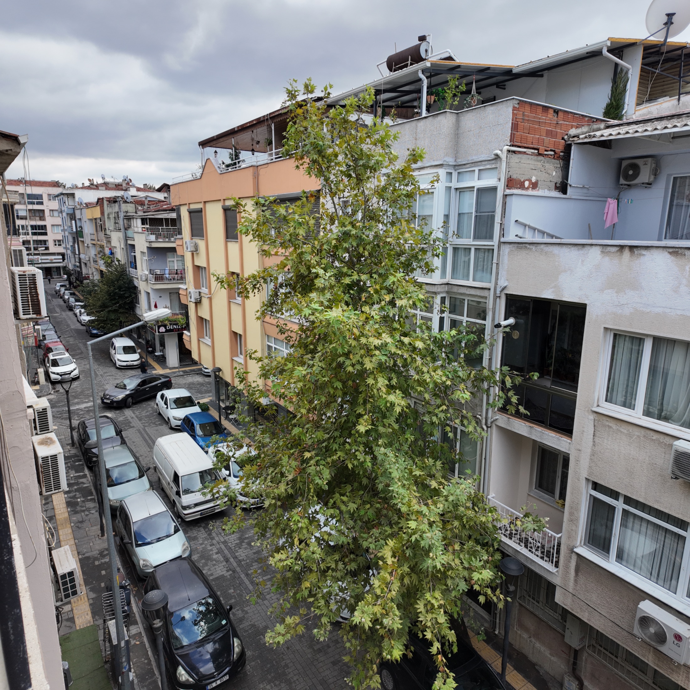 RAGIPBEY TAHİRÜN CADDESİ ARKA SOKAĞINDA 120 M2 3+1 BAKIMLI DAİRE 7