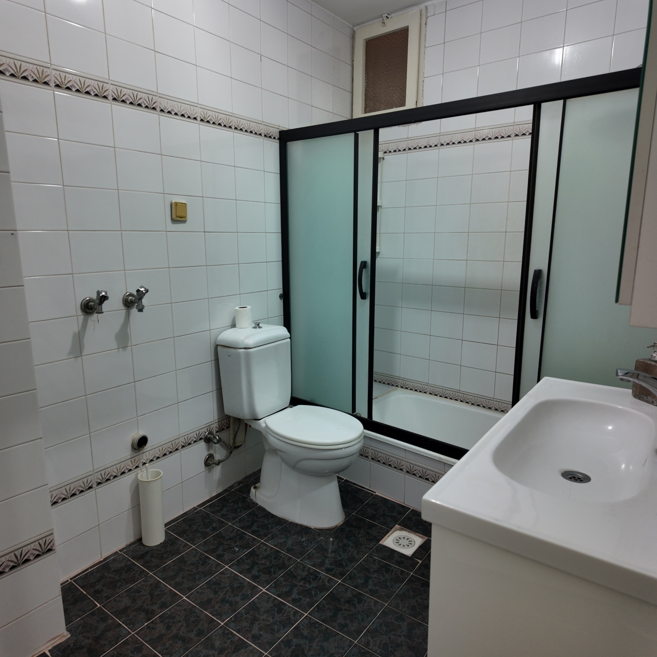 RAGIPBEY TAHİRÜN CADDESİ ARKA SOKAĞINDA 120 M2 3+1 BAKIMLI DAİRE 13