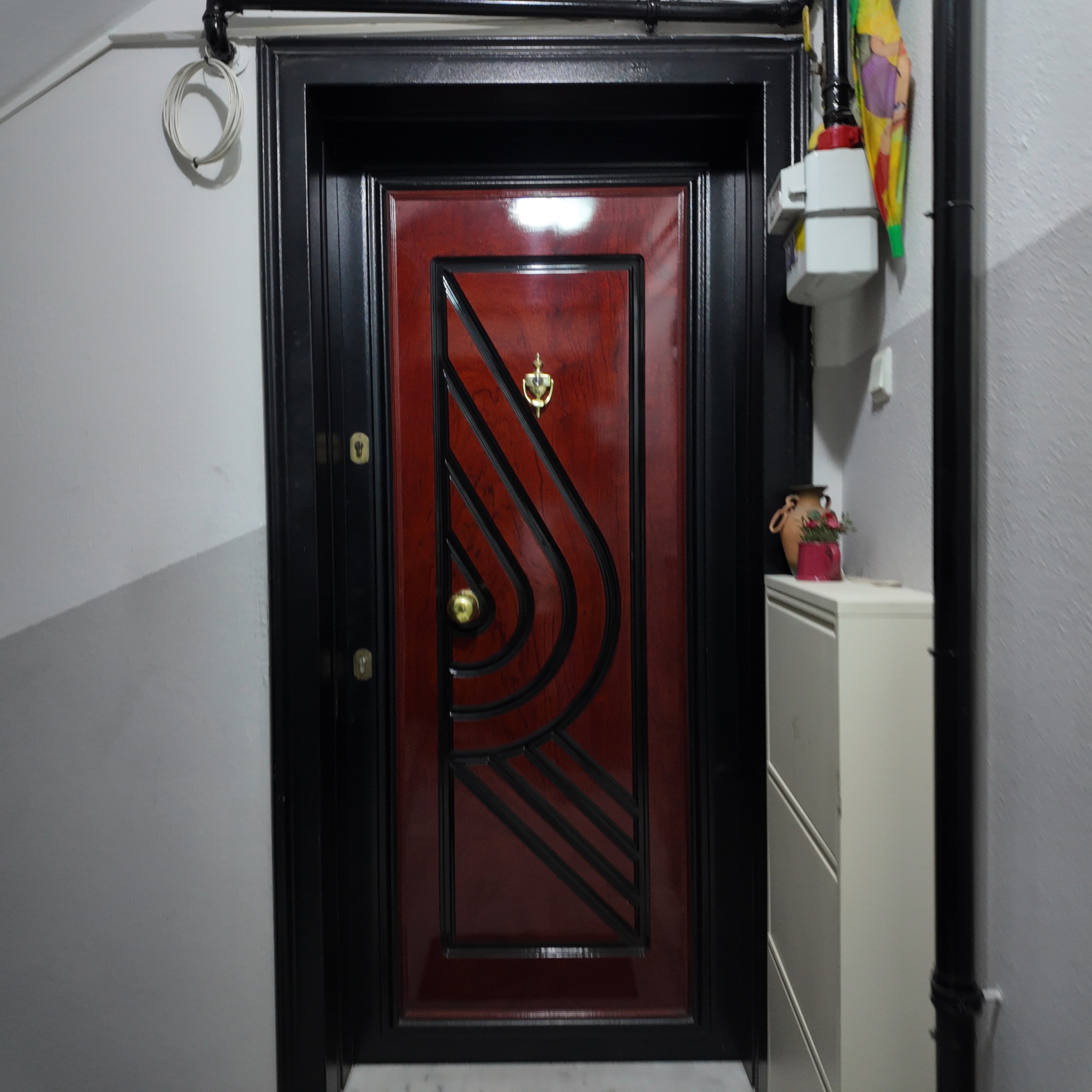 RAGIPBEY TAHİRÜN CADDESİ ARKA SOKAĞINDA 120 M2 3+1 BAKIMLI DAİRE 19