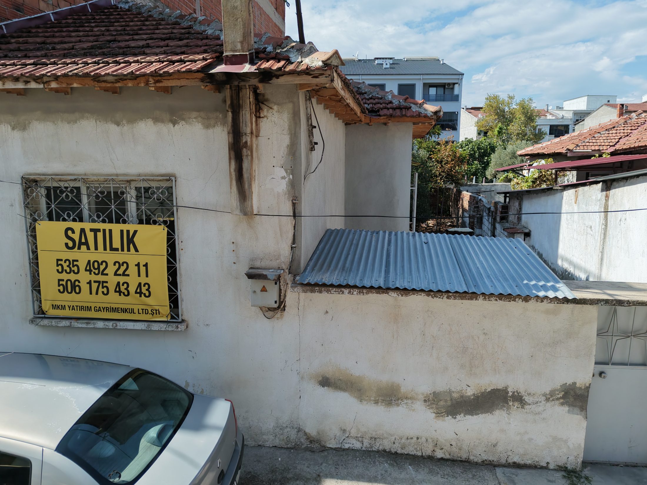 Atatürk Mahallesinde Müstakil Evli 175 m² 3 Kat İmarlı Arsa 8