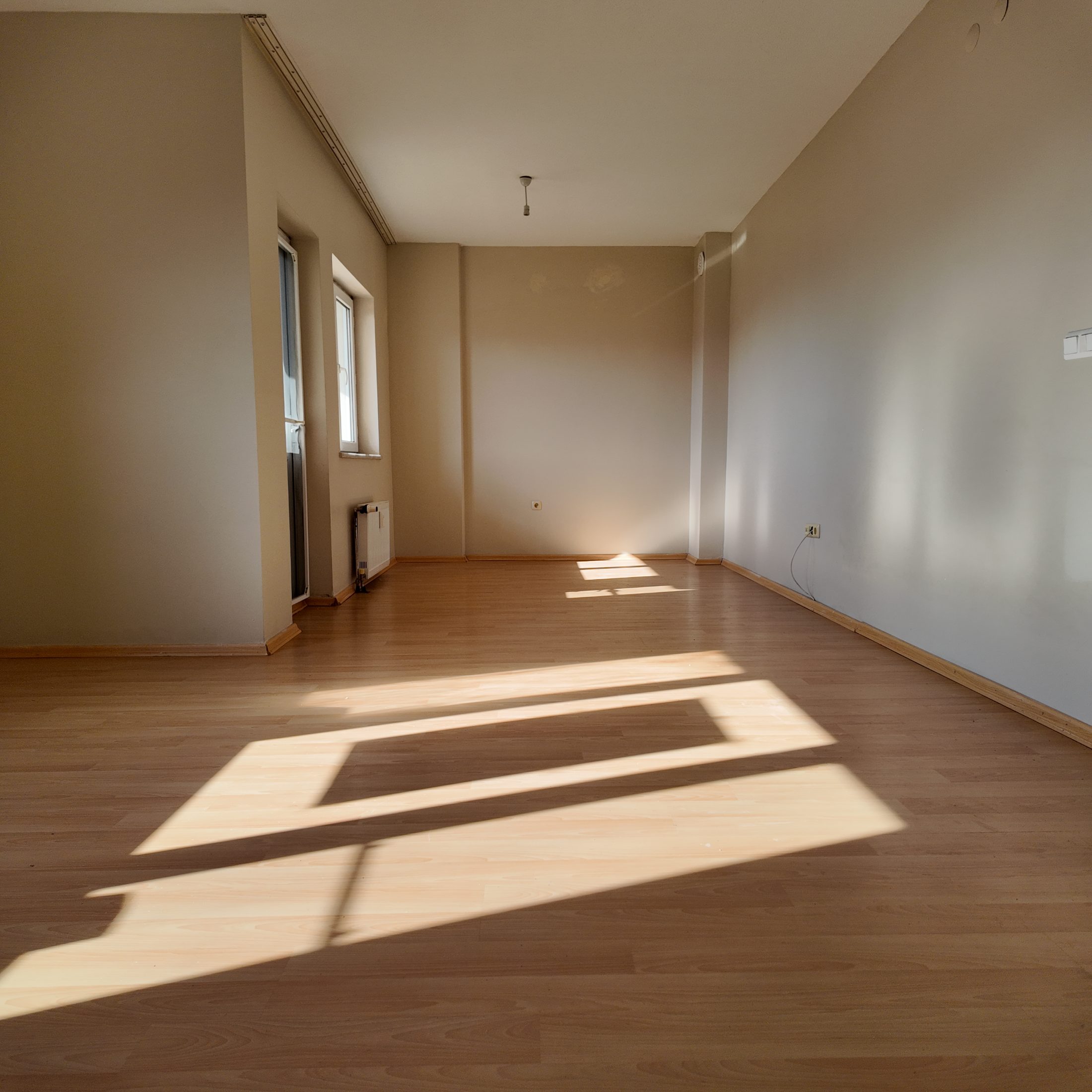 TOKİ KONUTLARI SEVİLEN BLOKTA SATILIK 130 M2 3+1 ARAKAT DAİRE 2