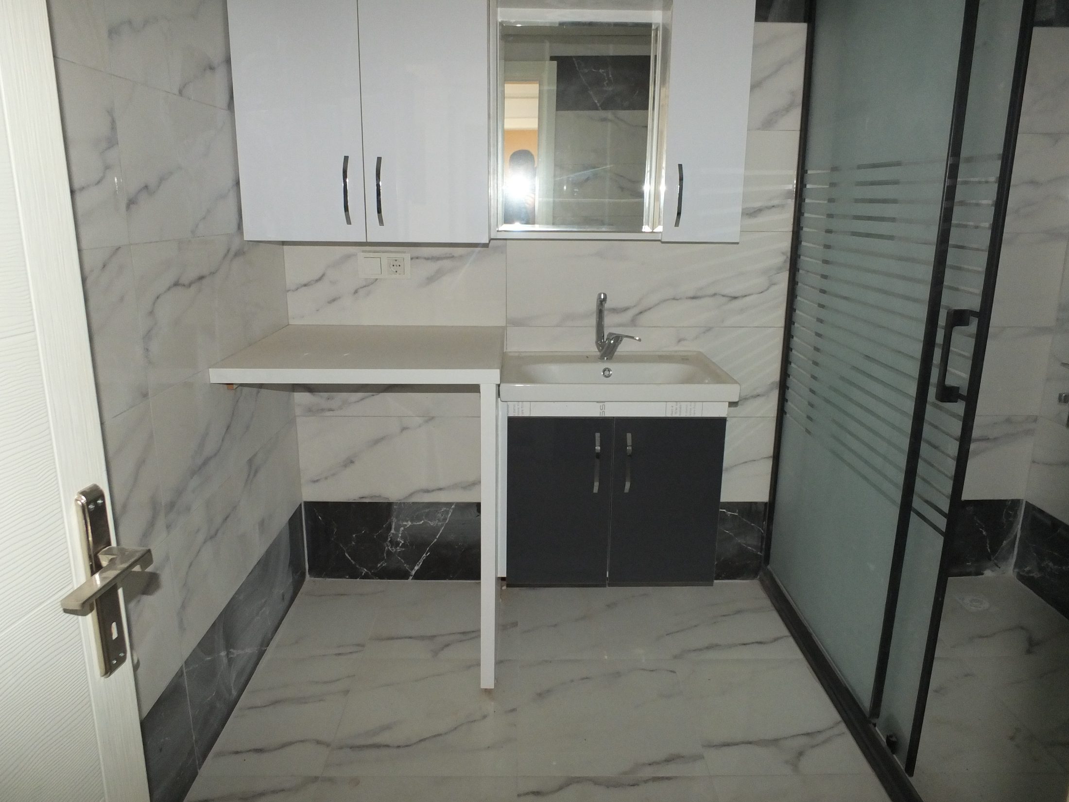 EFENDİ MAHALLESİ GENİŞ CADDE ÜZERİ 100 M2 2+1 SIFIR DAİRE 9