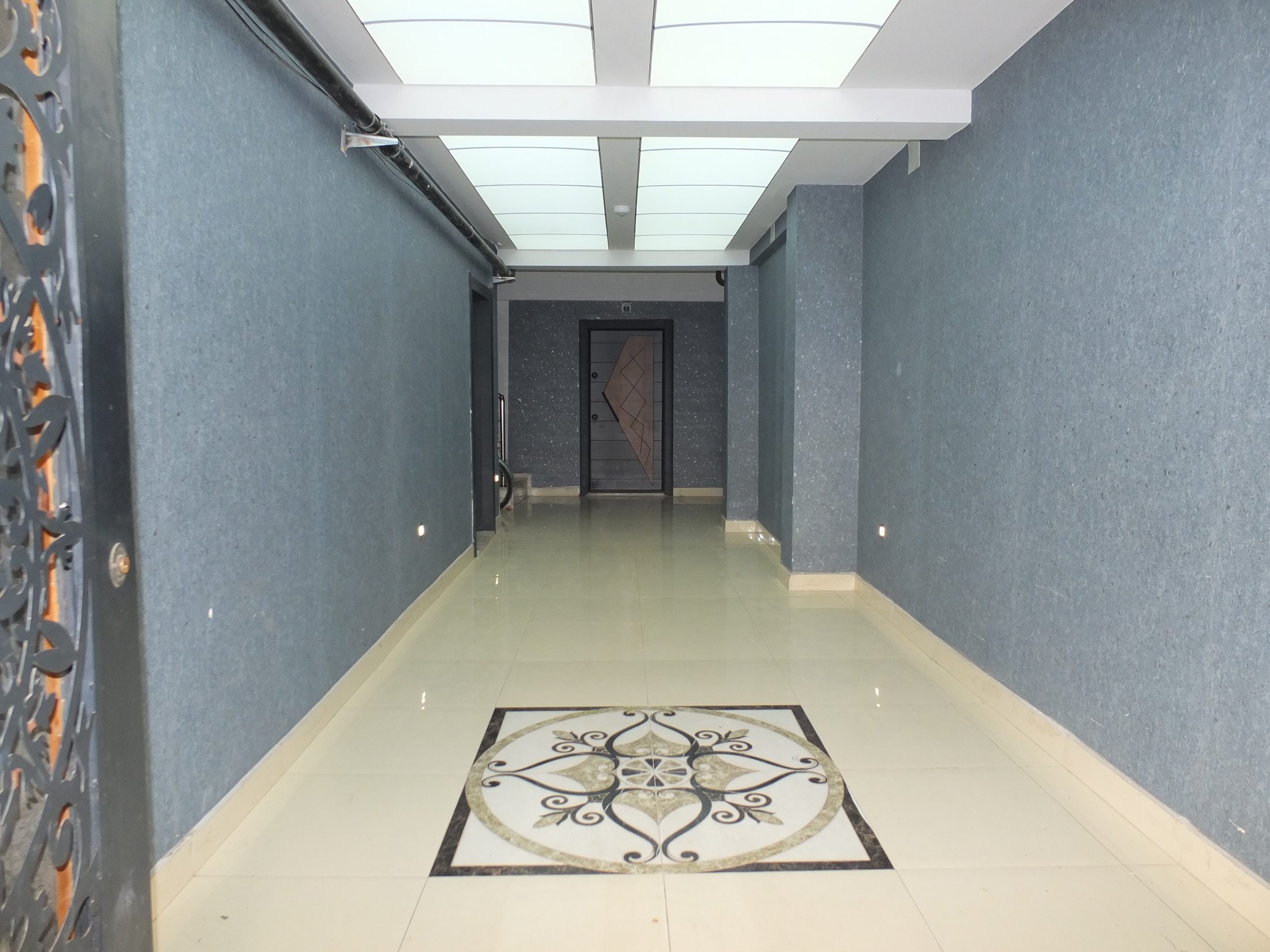 EFENDİ MAHALLESİ GENİŞ CADDE ÜZERİ 100 M2 2+1 SIFIR DAİRE 22