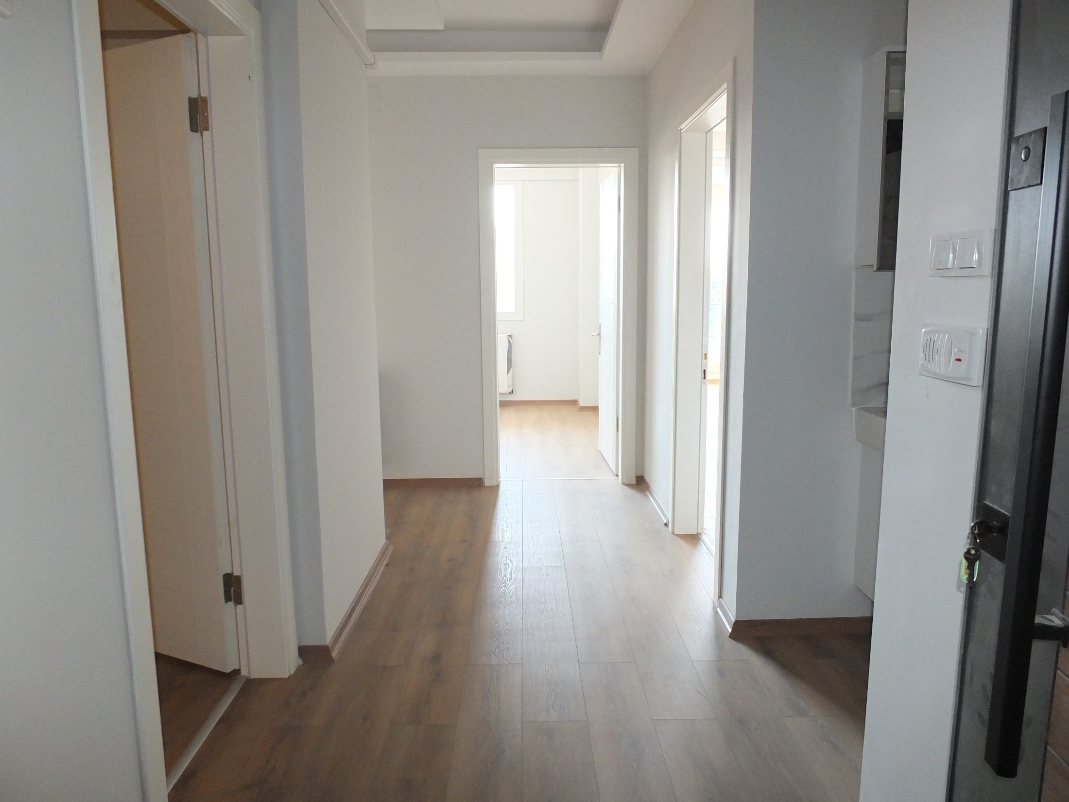 EFENDİ MAHALLESİ GENİŞ CADDE ÜZERİ 100 M2 2+1 SIFIR DAİRE 2