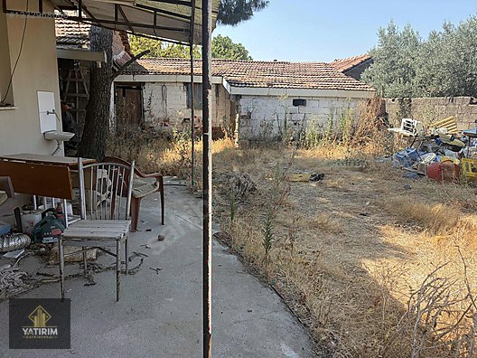 Cumhuriyet Mahallesi'nde Satılık Müstakil Ev ve Bahçesi 9