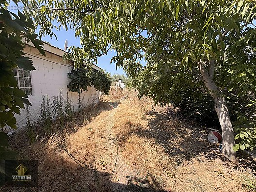 Cumhuriyet Mahallesi'nde Satılık Müstakil Ev ve Bahçesi 17